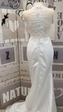 Load image into Gallery viewer, CN015 White Wedding Dress