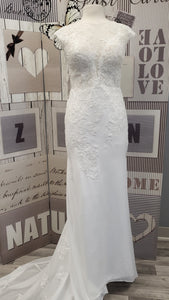 CN016 White Levetir Wedding Dress