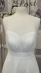 CU006 White AwBridal Wedding Dress