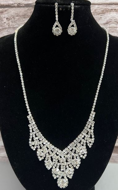 TR-3219 Necklace Bracelet Set: Silver