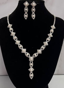 TR-3271 Necklace Set: Silver Pearl