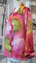 Load image into Gallery viewer, GUD013 Floral Satin Print Blouse