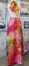 Load image into Gallery viewer, GUD017 Floral Satin Print Keyhole Bodice Dress