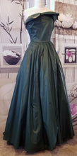 Load image into Gallery viewer, GUD023 Hunter Green Architural Evening Dress