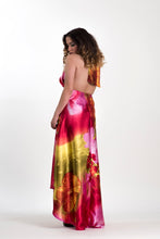 Load image into Gallery viewer, GUD017 Floral Satin Print Keyhole Bodice Dress