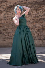 Load image into Gallery viewer, GUD023 Hunter Green Architural Evening Dress